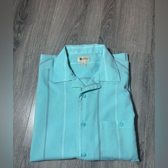 Haggar Teal Blue Button Down Vneck Short Sleeve Shirt Size Medium EPC - Picture 1 of 6